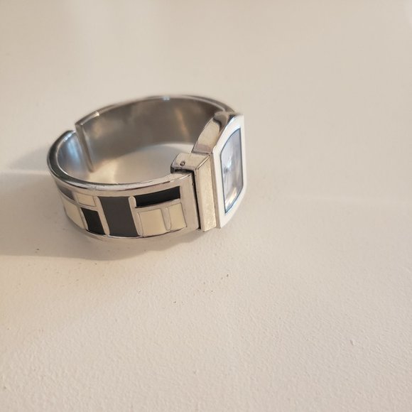 Versales Watch - Picture 2 of 5